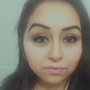 Meet your Posher, Brenda